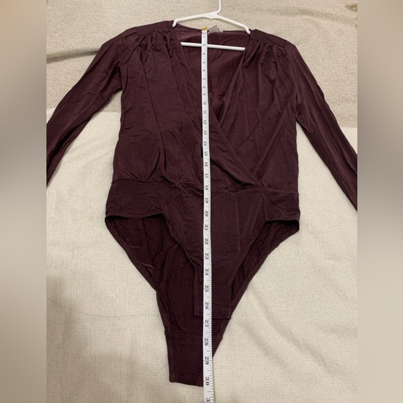 H&M Dark Burgundy V-neck Long Sleeve Bodysuit Size Small - Picture 2 of 6